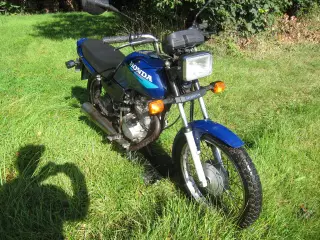 Honda MC 125
