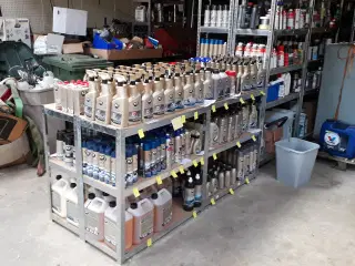 Sælges forskellige K2 produkter og adjektiver, m.m