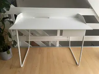 Designer arbejdsbord i hvid
