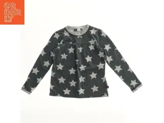 Langærmet bluse med stjernemønster fra Molo (str. 122)
