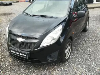 Chevrolet Spark 1,0 LS (ESP) 68HK 5d
