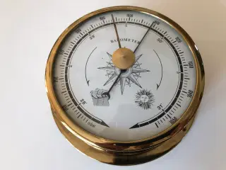 Skibsbarometer i messing
