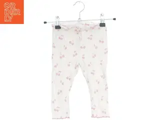 Babybukser med kirsebærmønster fra Zara (str. 92)
