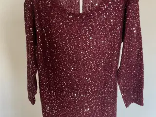 Vero Moda strikbluse m. rund hals og sølvpalietter