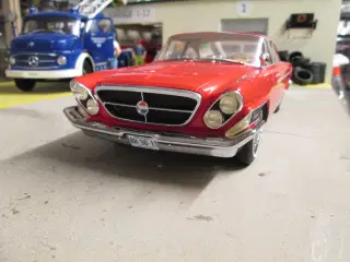 Modelbil Chrysler 300H  BoS 1:18