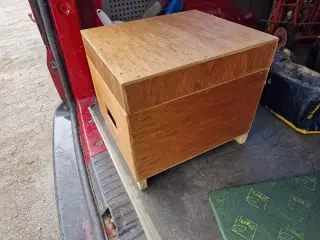Potta Porti ELEGANCE i trækabinet