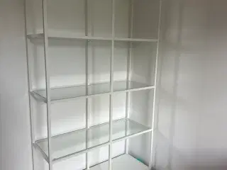 Glas reol næsten ny