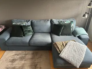 3 personers sofa med chaiselong , petrolium blå