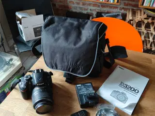 Nikon D3200,64gb ram, 18-55mm VR objektiv 