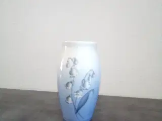 B&G vase