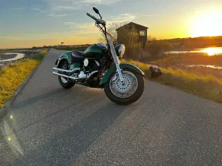 Yamaha XVS 1100 Dragstar