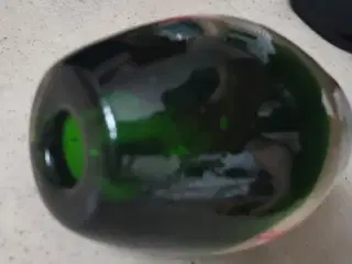 Glasværk Stage i massiv glas