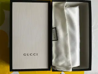Gucci wallet (pung)