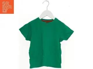Grøn T-shirt til børn fra Mads & Mette (str. 110)