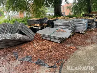 Riste ca 100 styk
