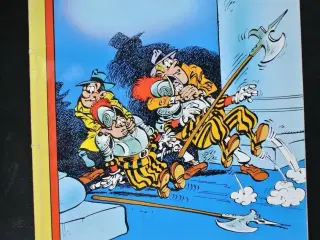 albumklubben trumf 48. sammy, panik i vatikanet, A