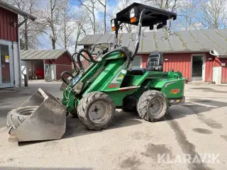 Minilæsser Avant Staldkat 528+