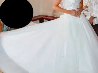 Smuk designer brudekjole