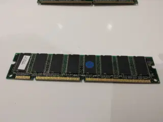 128MB, PC133 SDRAM, DIMM 168-pin RAM