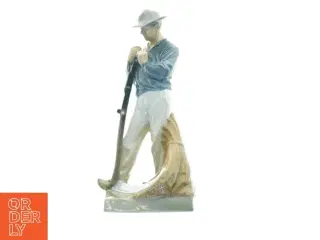 Porcelænsfigur Mand med le fra Royal Copenhagen (str. 25 x 13 cm)