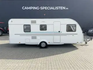 2017 - Adria Aviva 563 PT   Perfekt rejsevogn til den store familie - Adria Aviva 563 PT model 2017 - første indregistrering i 2020 - Kan nu opleves hos Camping-Specialisten