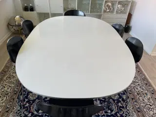 Piet Hein/Fritz Hansen spisebord hvid