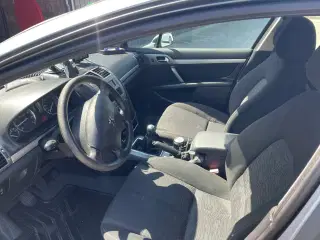 Peugeot 407  1,8 benzin