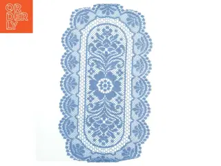 Blåt hæklet tekstil (str. 50x30 cm)