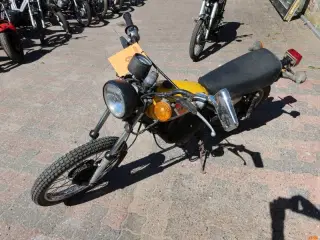 KNALLERT, Yamaha