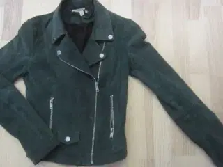 Str. S, mørkegrøn jakke fra ZARA