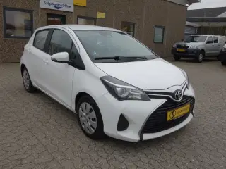 Toyota Yaris 1,4 D-4D T2 Van