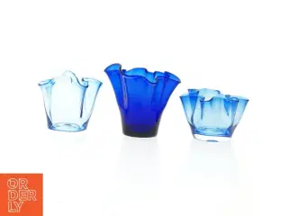 Glas vaser med bølget kant (str. 10-6 cm)