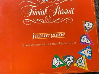 Trivial pursuit junior game