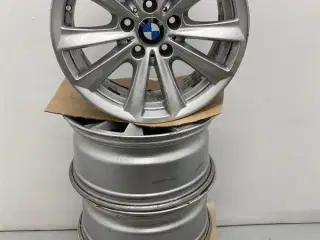 17" Org. BMW alufælge uden dæk "V speiche 236" A64431 BMW E90 E91 E92 E93 E90LCI E91LCI E92LCI E93LCI F10 F11 F12 F13 F06 GC F10 LCI F11 LCI F06 GC L