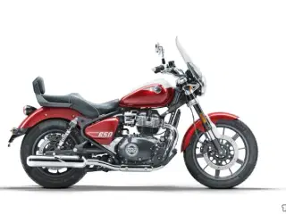 Royal Enfield Super Meteor 650 Celestial