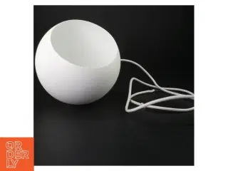 Hvid loftlampe