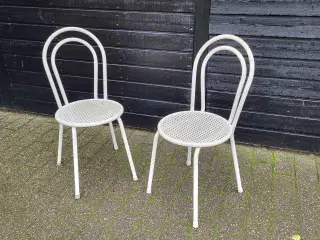 Wienerstole i stål.