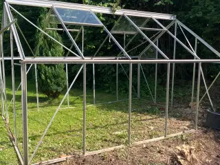 Drivhus, aluminium uden glas 250x360cm