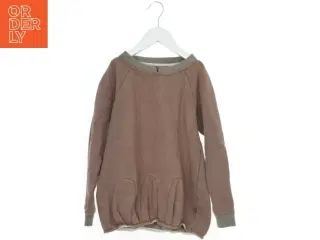 Brun sweatshirt med design fra Svært Fint (str. 128)
