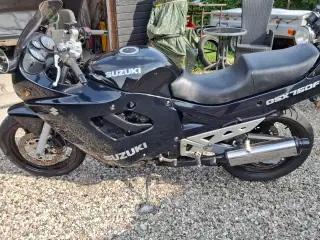 Suzuki gsx 750f 