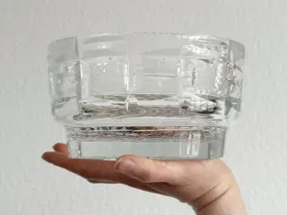 Krystalskål, kraftig