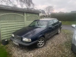 Gammel Volvo 850 årgang 95