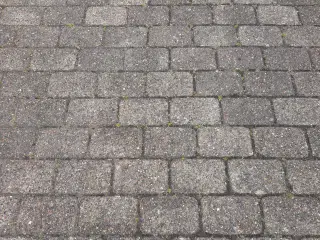 180 kvm gratis belægningssten