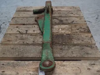 John Deere 2450 L.H. Liftarm AL26678