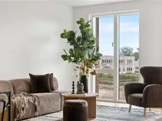 89 m2 lejlighed med altan/terrasse, Brøndby, København