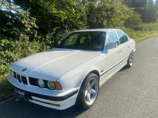 BMW 520i 2,0 24V 4d