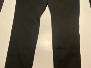 2 par jeans i sort fra VRS 
