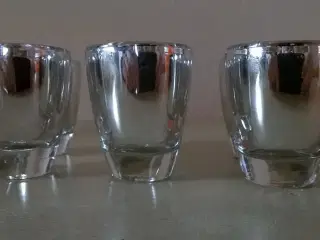 Snapseglas i sølvlook
