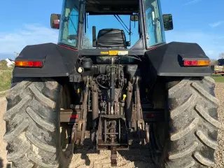 Traktor Massey Ferguson