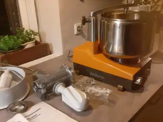 Køkkenmaskine.